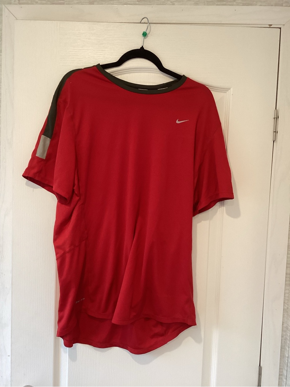 Nike Red Short-Sleeve Athletic Tee 2XL EUC